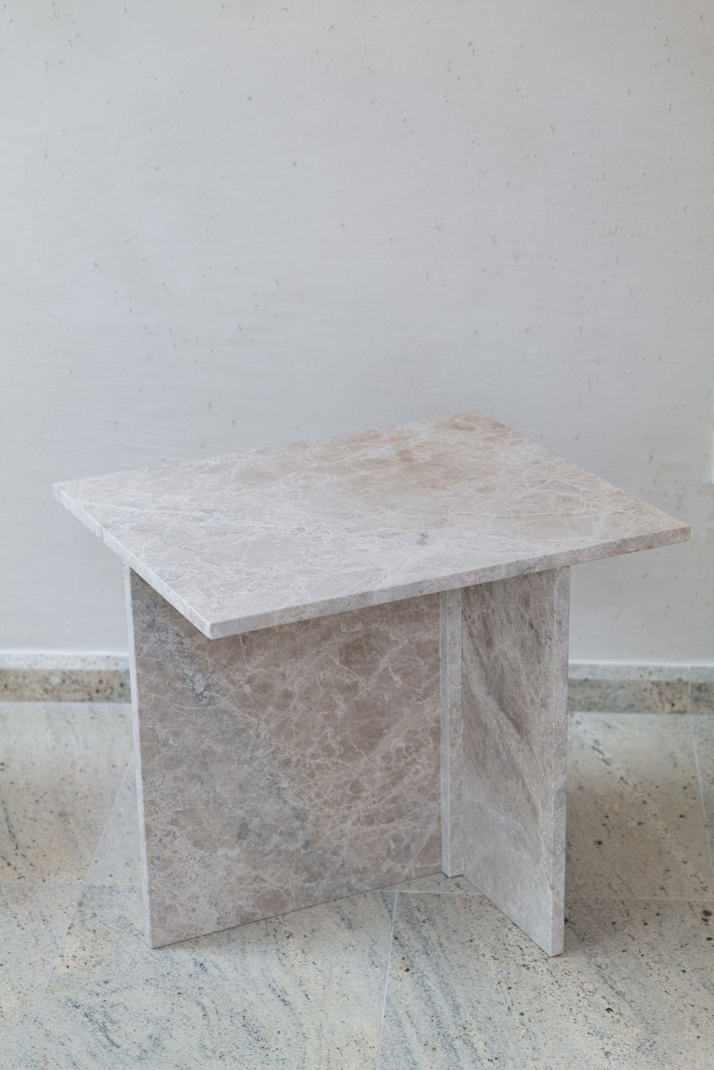 Mesitas de noche de granito